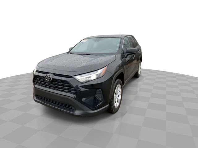 Used 2024 Toyota RAV4 LE image 6