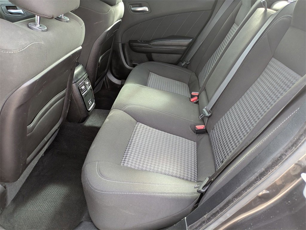 Used 2022 Dodge Charger R/T w/ Blacktop Package image 21