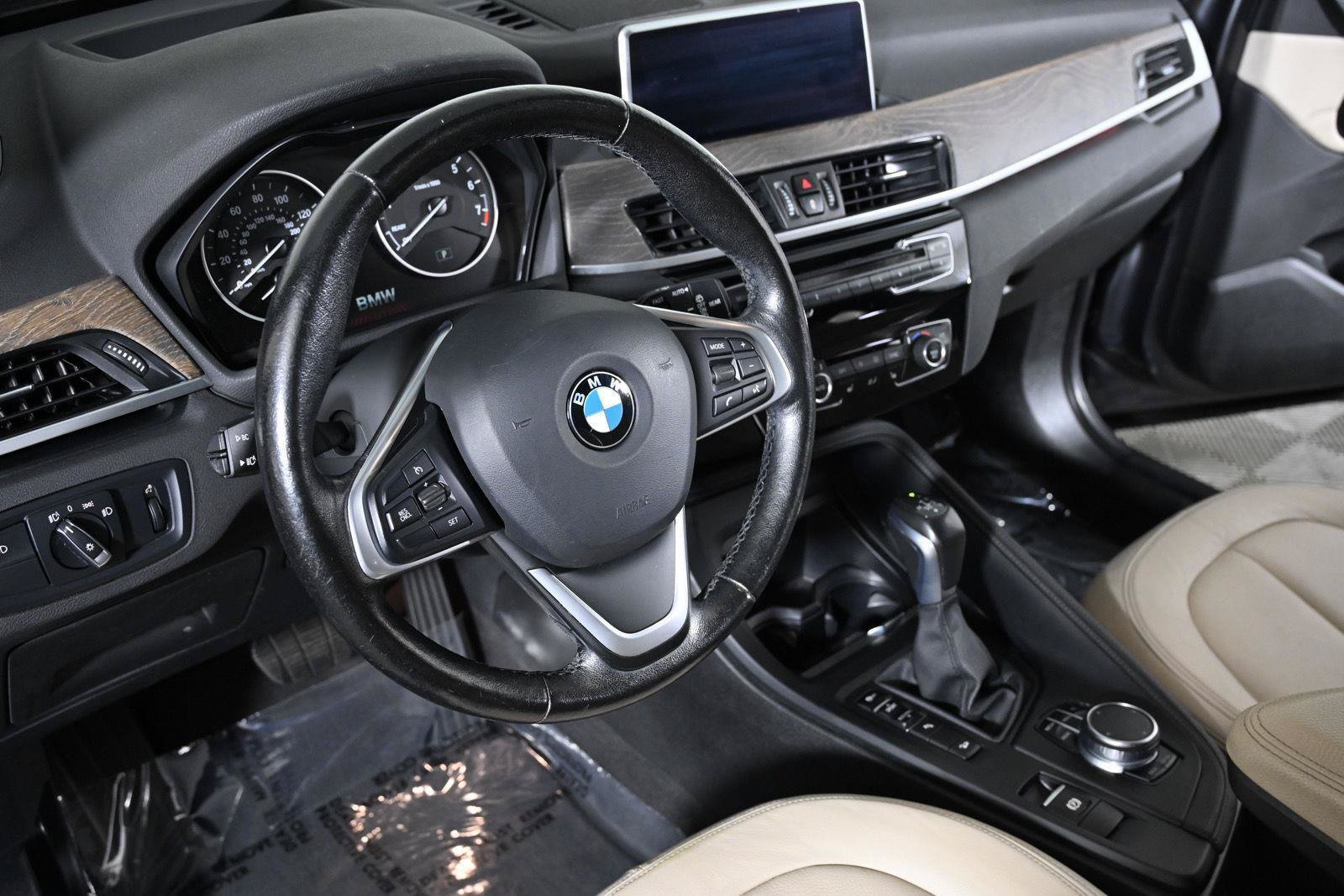 Used 2017 BMW X1 xDrive28i AWD/4WD image 7