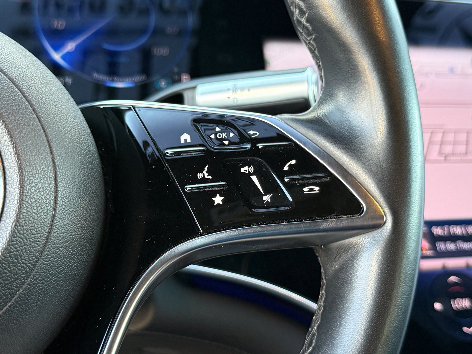 Used 2023 Mercedes-Benz EQS 580 4MATIC Sedan image 33