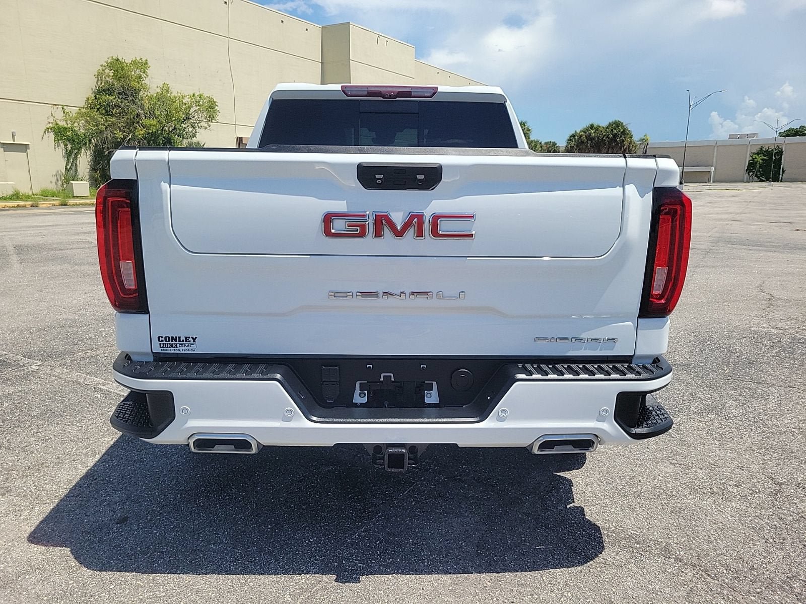 Certified 2023 GMC Sierra 1500 Denali w/ Technology Package AWD/4WD image 7