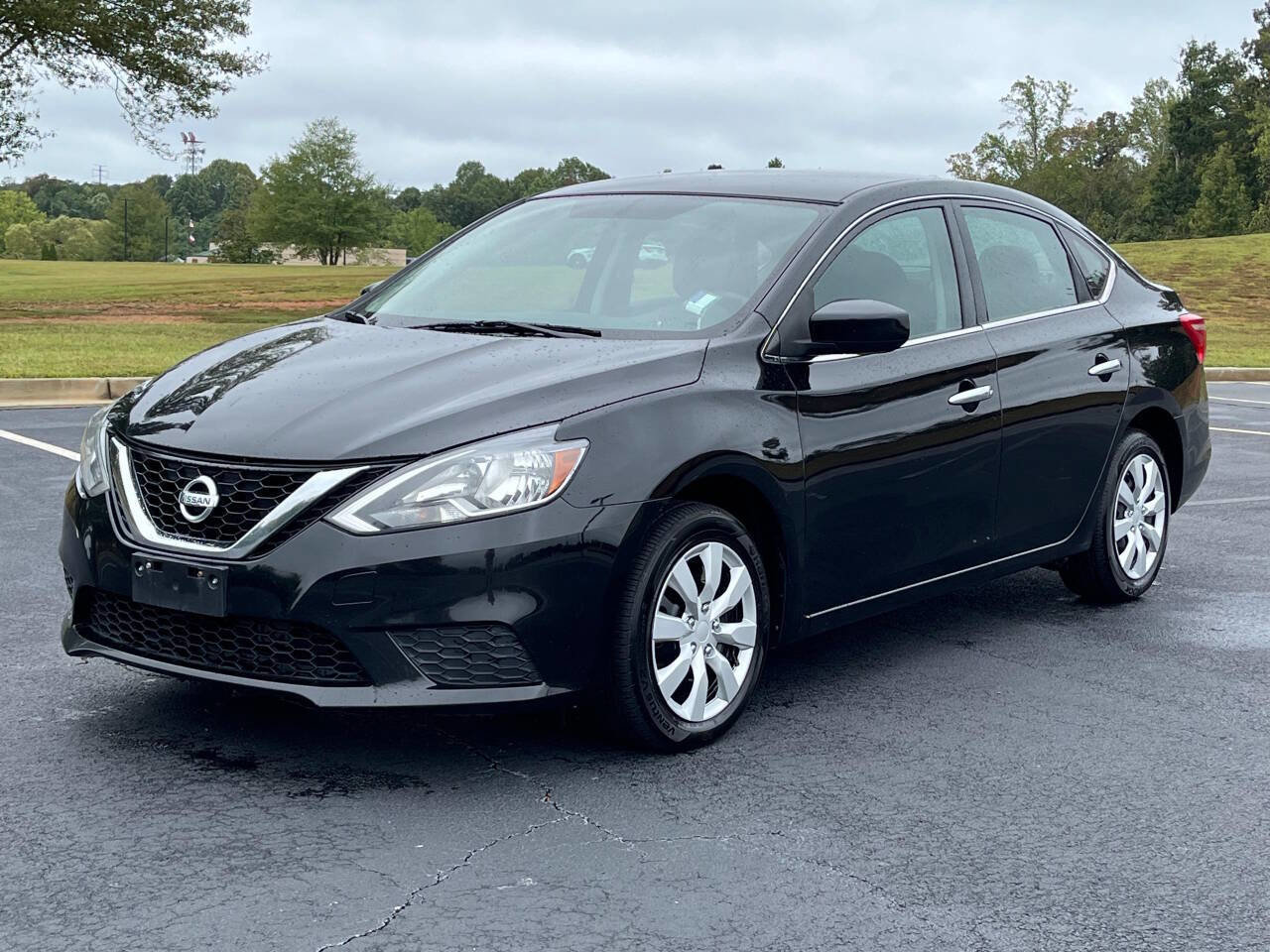 Used 2019 Nissan Sentra S image 2