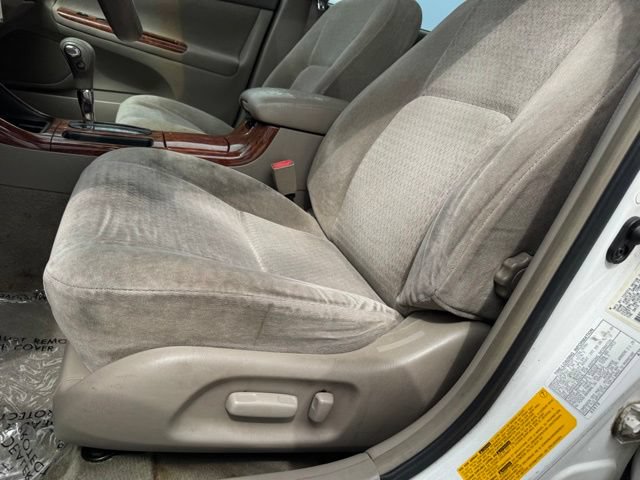 Used 2002 Toyota Camry XLE FWD image 5
