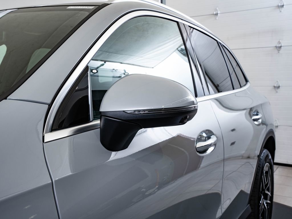 New 2026 Mercedes-Benz GLC 300 4MATIC image 17