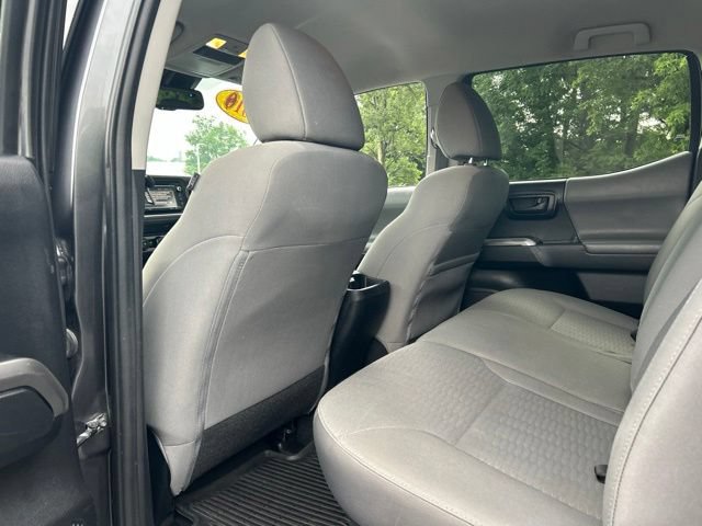 Used 2019 Toyota Tacoma SR5 AWD/4WD image 25