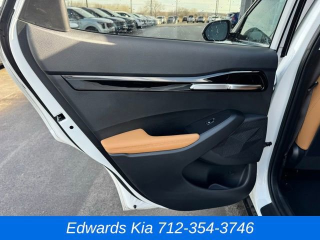 Used 2024 Kia Seltos EX image 11