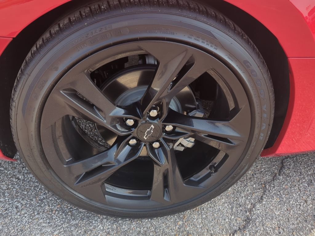 Used 2024 Chevrolet Camaro LT w/ RS Package image 7