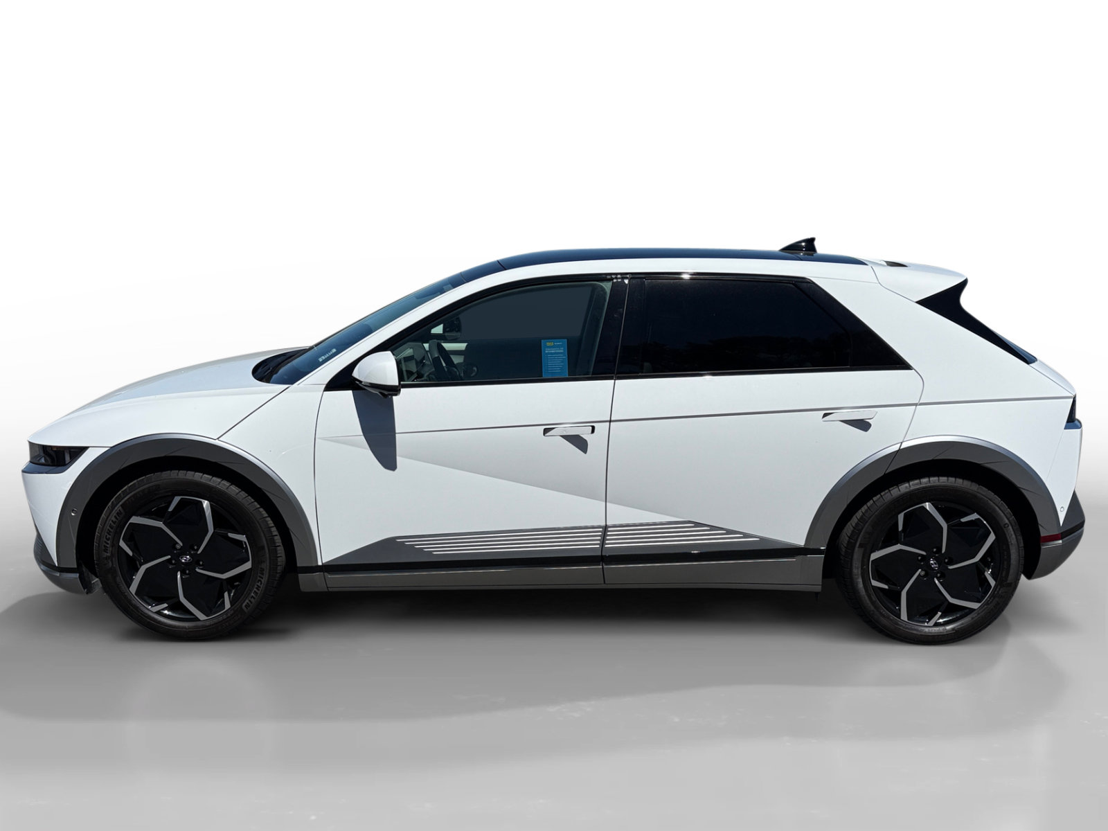 Used 2024 Hyundai Ioniq 5 Limited RWD image 2