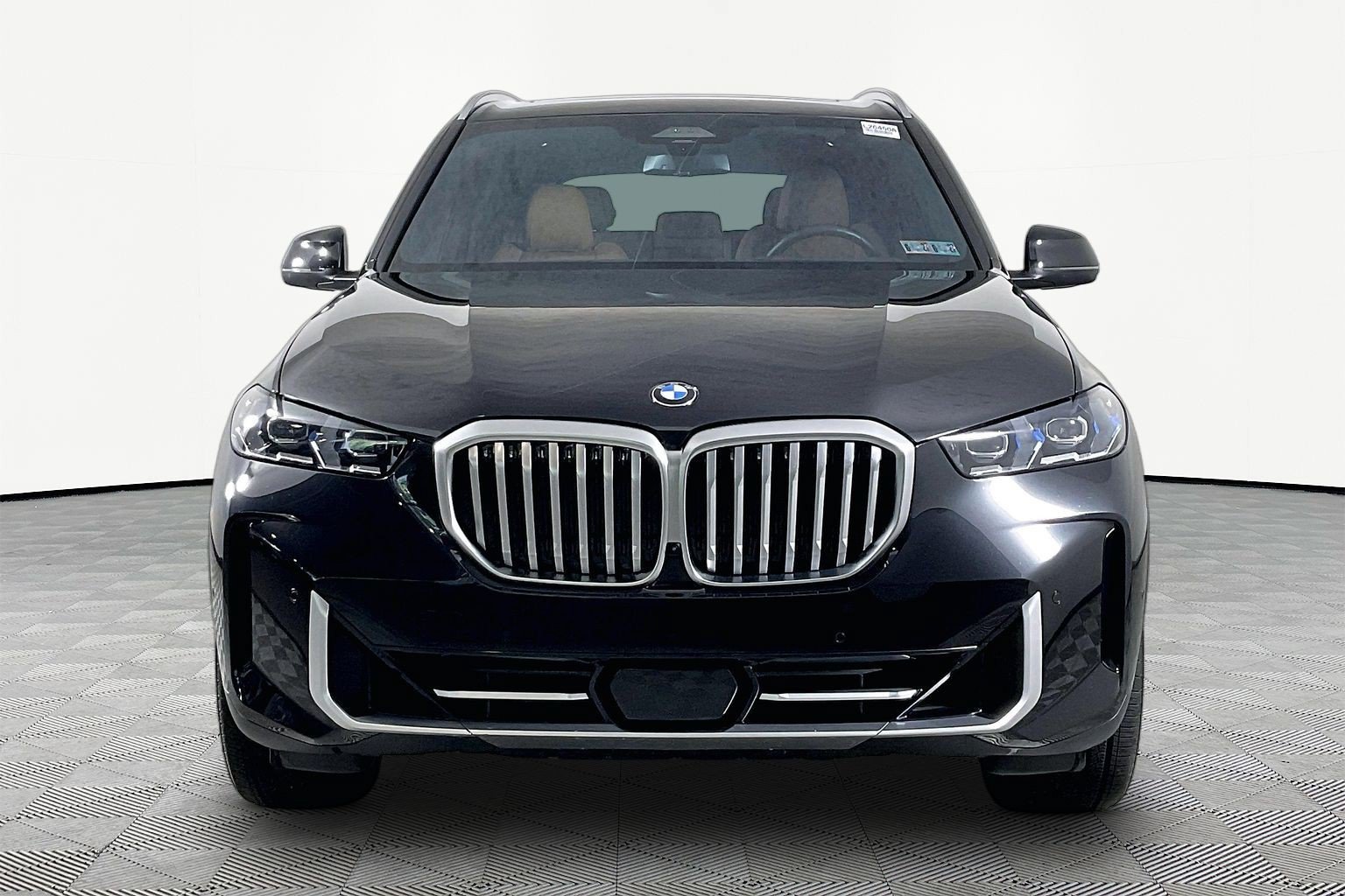 Used 2024 BMW X5 xDrive40i w/ Premium Package AWD/4WD image 2