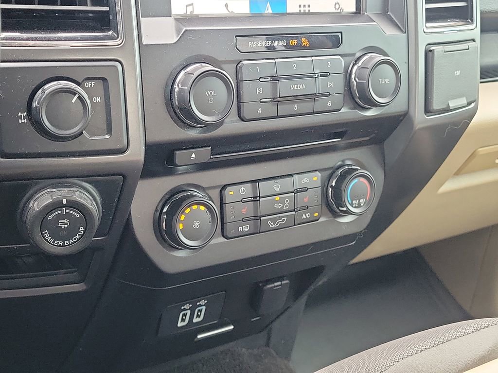 Used 2018 Ford F150 XLT w/ Equipment Group 302A Luxury RWD image 30