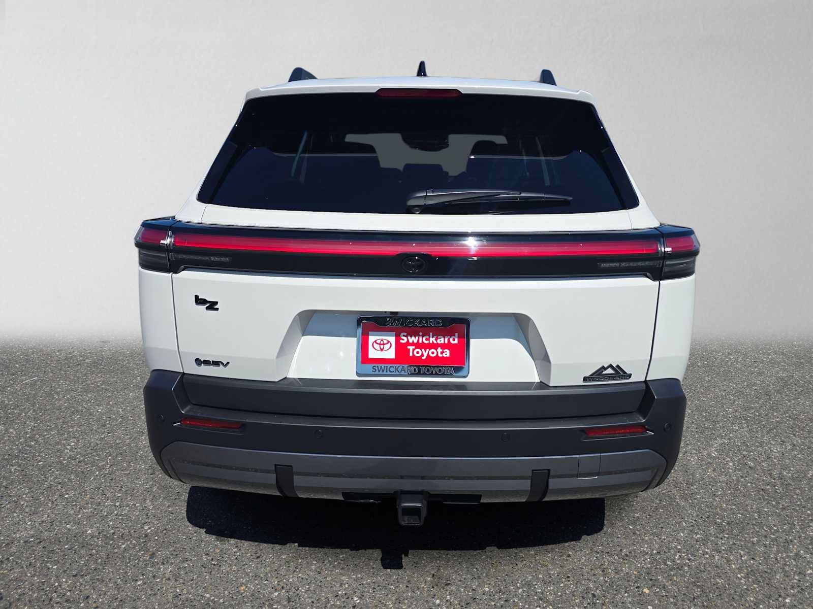 New 2026 Toyota bZ Woodland w/ Tow Hitch Package (TMS) AWD/4WD image 4