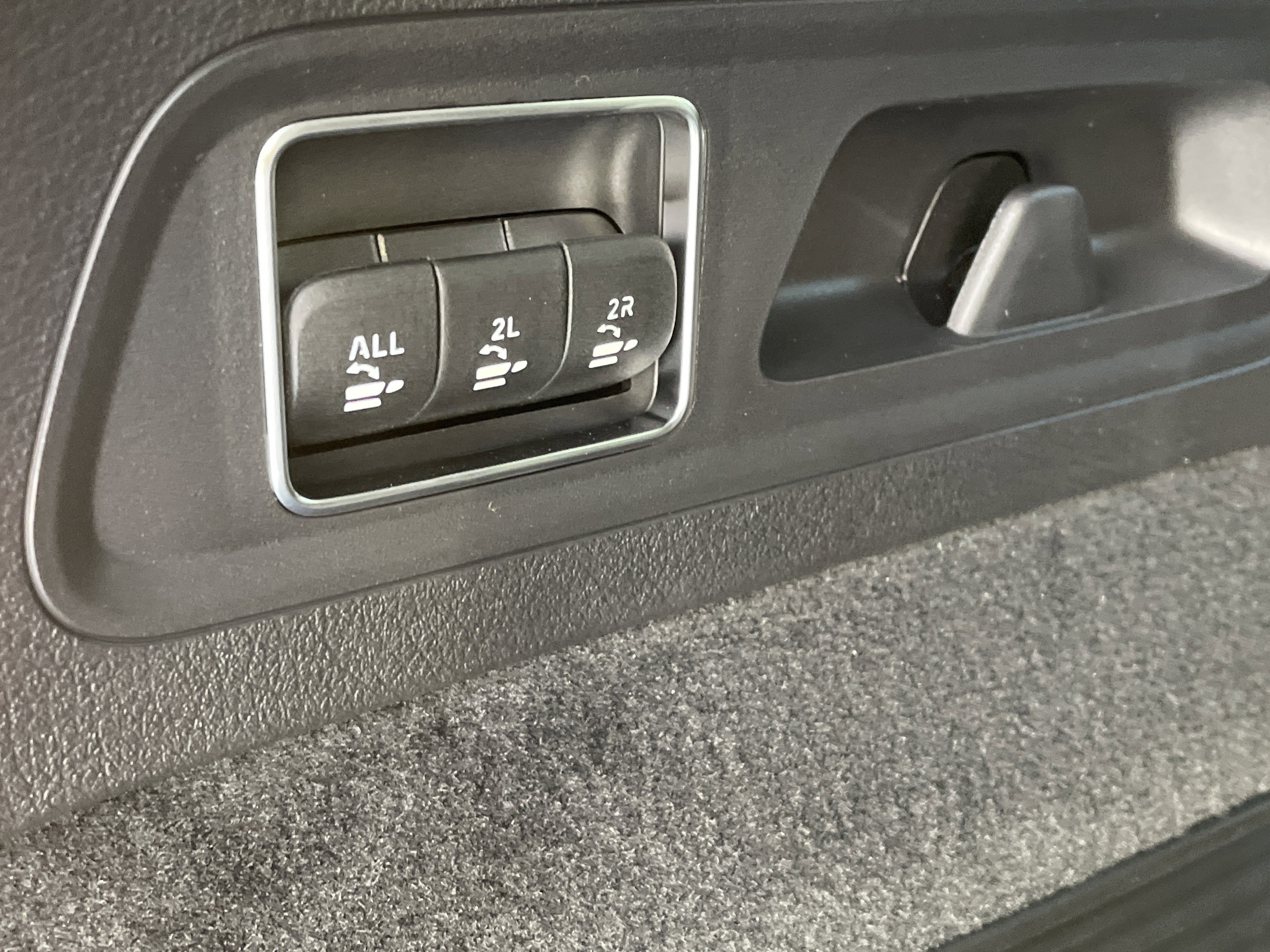 New 2026 Mercedes-Benz GLS 63 AMG 4MATIC image 10