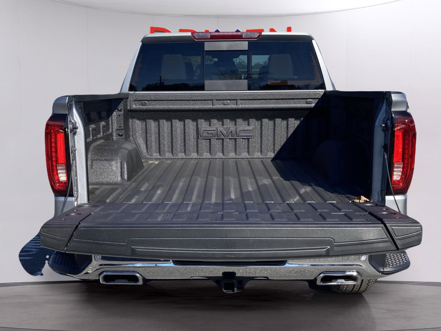New 2026 GMC Sierra 1500 SLT w/ SLT Premium Plus Package image 12