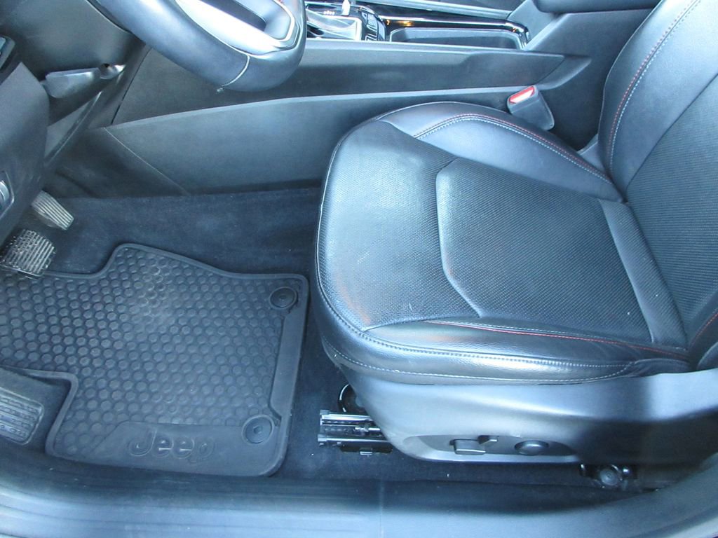 Used 2022 Jeep Compass Trailhawk w/ Trailhawk Elite Group image 22