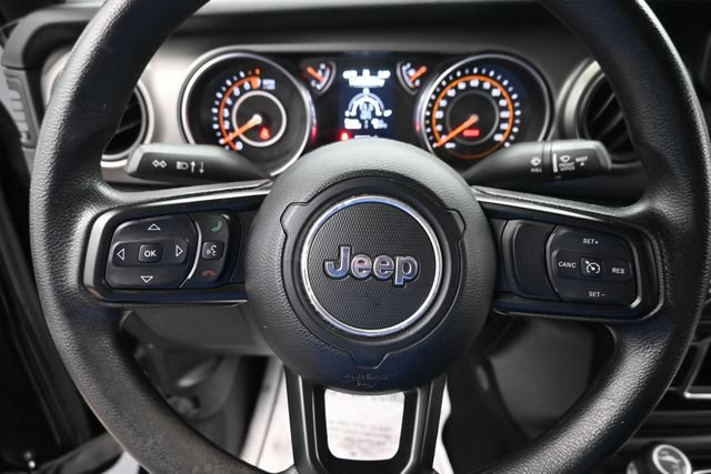 Used 2021 Jeep Wrangler Sport AWD/4WD image 14