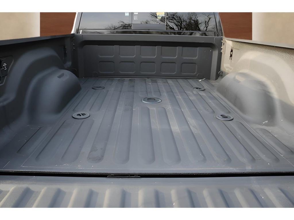 Used 2025 RAM 3500 Limited image 10