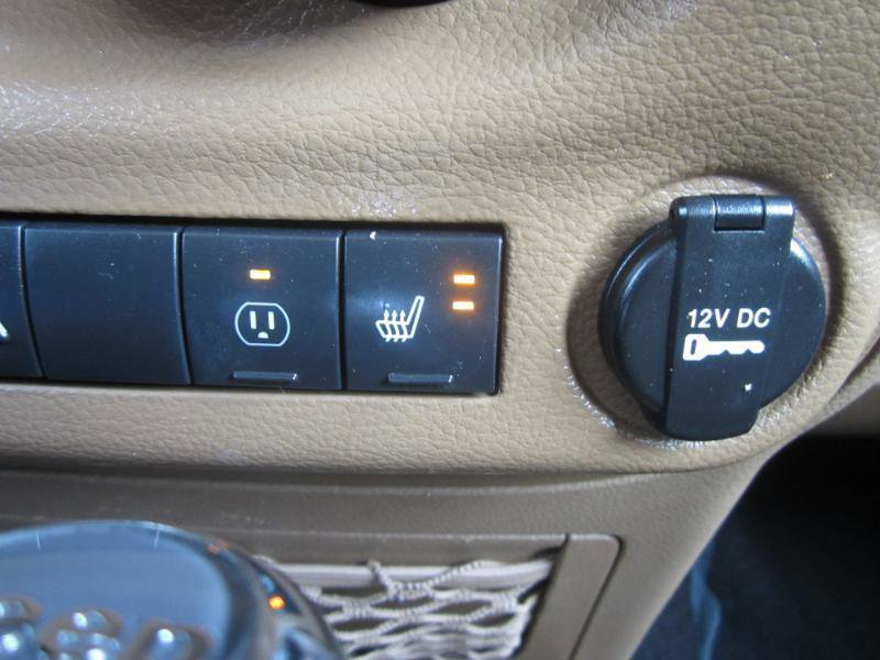Used 2015 Jeep Wrangler Unlimited Sahara AWD/4WD image 35