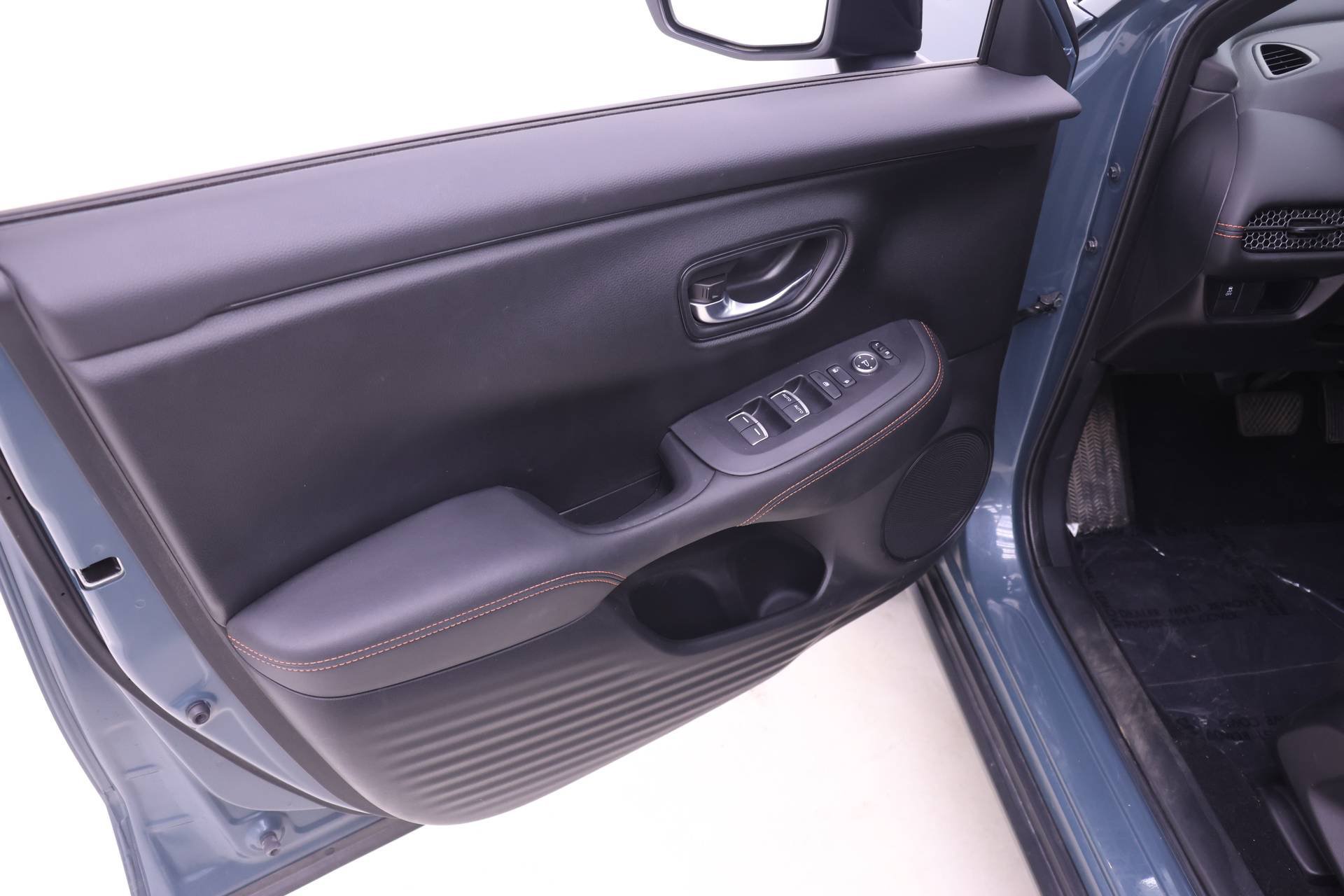 Certified 2024 Honda HR-V Sport image 10