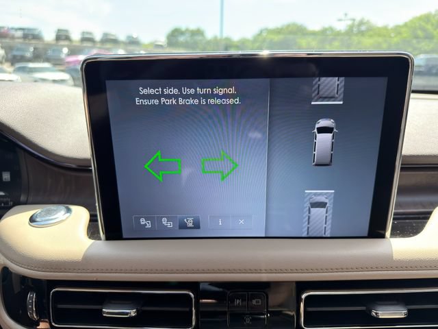 Used 2024 Lincoln Aviator Reserve w/ Equipment Group 201A RWD image 31