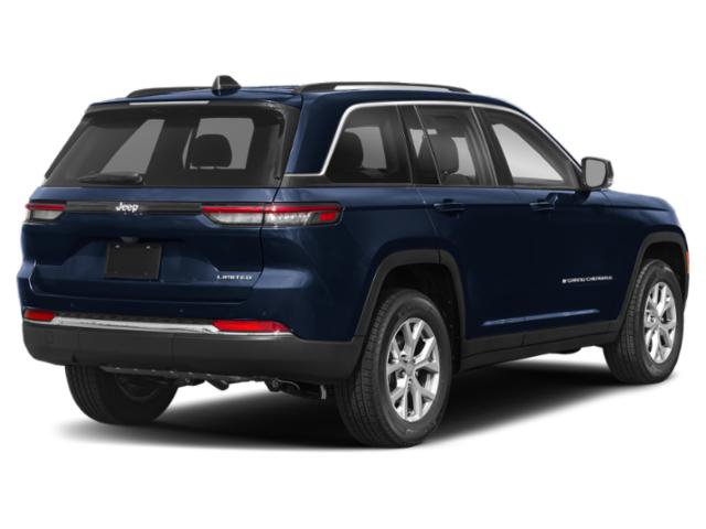 Certified 2023 Jeep Grand Cherokee Limited w/ Luxury Tech Group II AWD/4WD image 3
