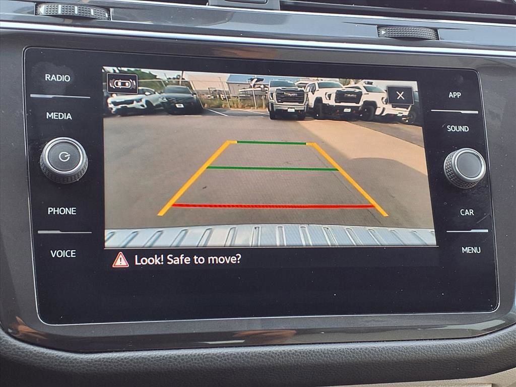 Used 2023 Volkswagen Tiguan SE FWD image 5