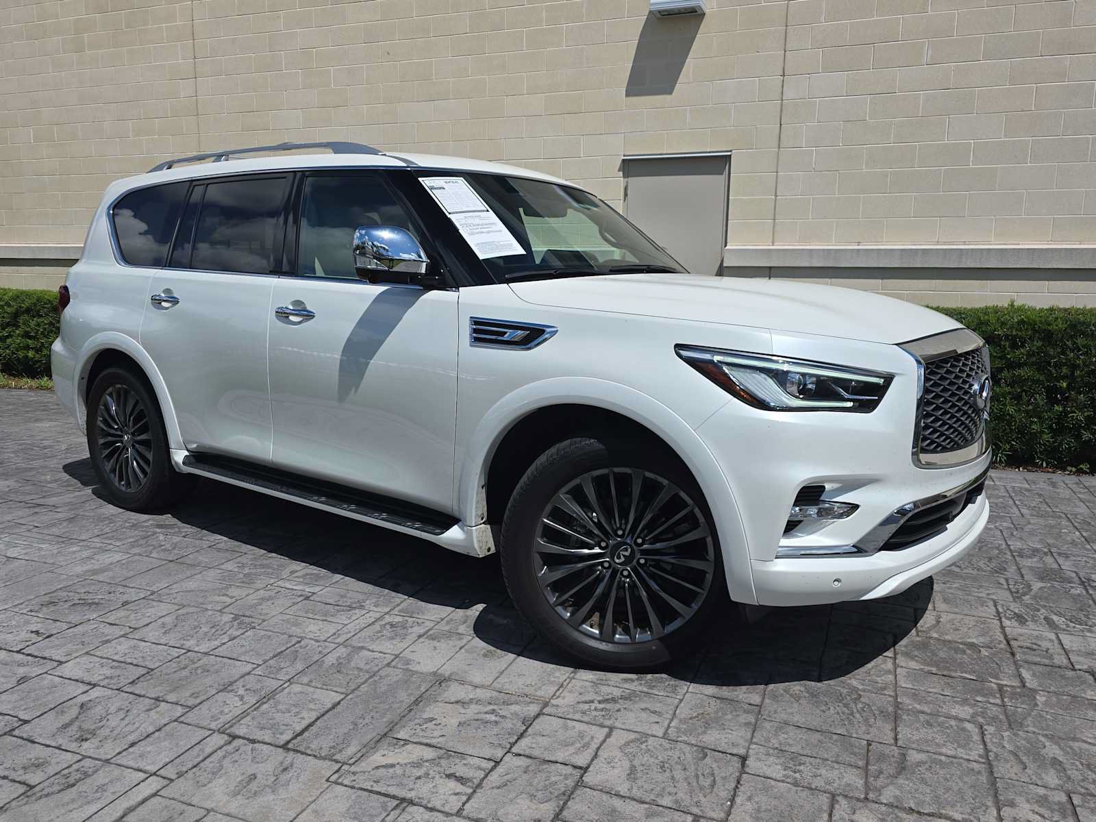 Certified 2024 INFINITI QX80 Sensory w/ All-Season Package AWD/4WD image 32