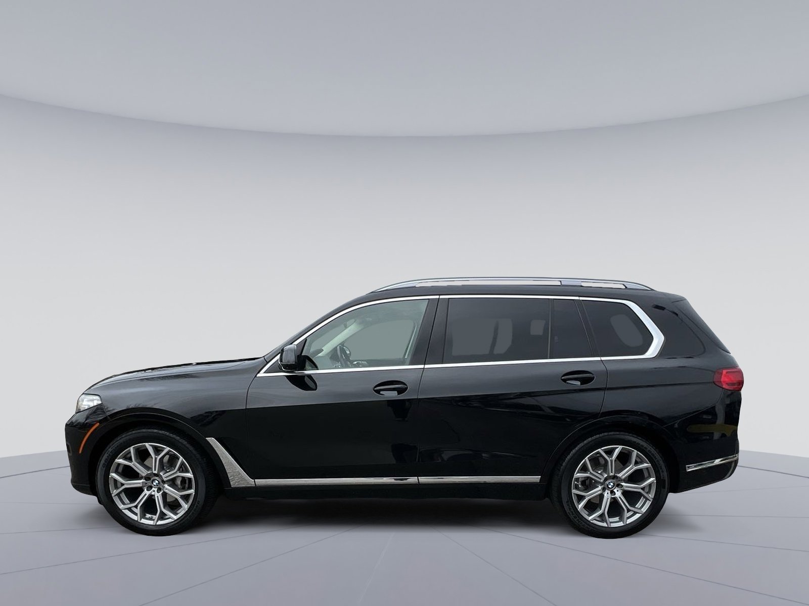 Used 2022 BMW X7 xDrive40i w/ Premium Package image 2