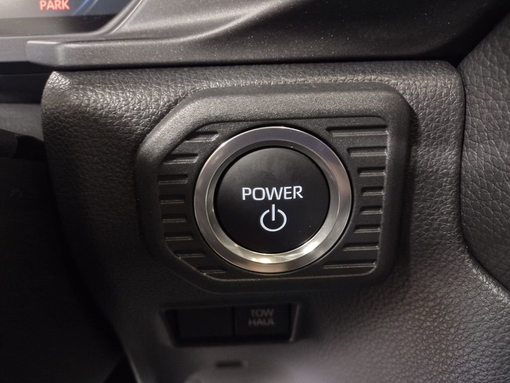 Used 2025 Toyota Land Cruiser image 30