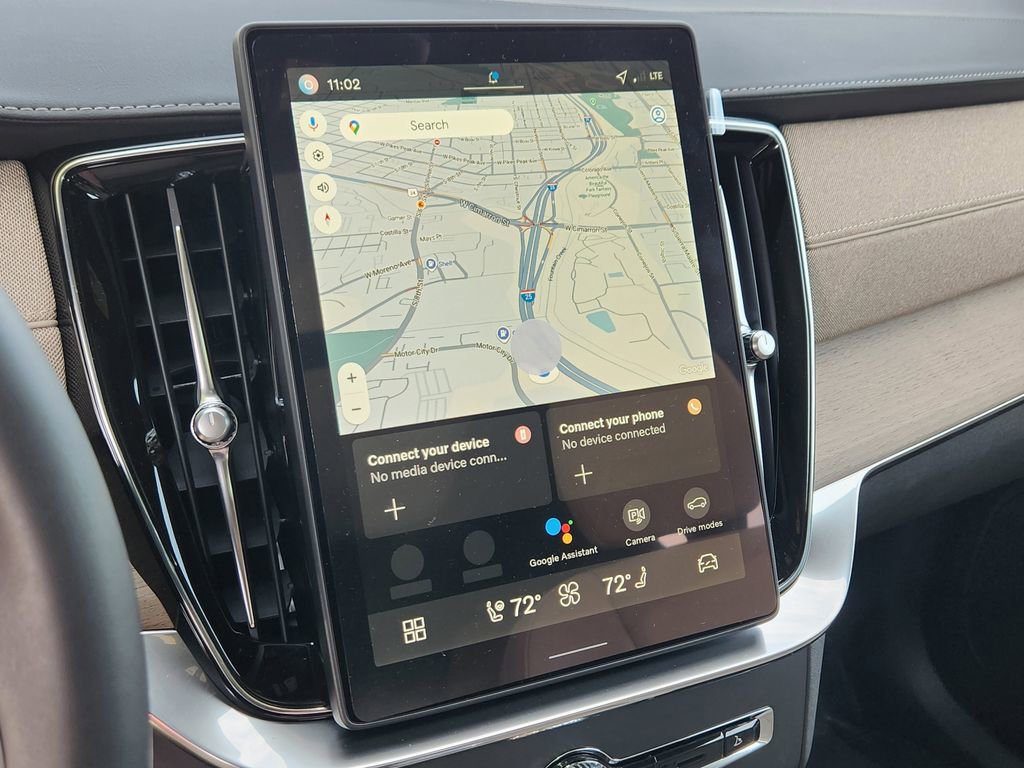 New 2026 Volvo XC90 B6 Plus w/ Protection Package Premier image 11