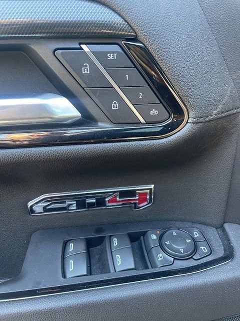 Used 2025 GMC Sierra 1500 AT4 w/ AT4 Premium Package AWD/4WD image 8