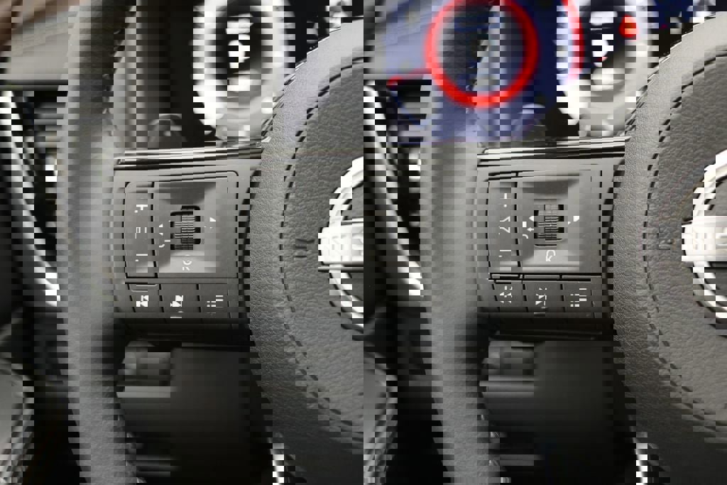 Used 2023 Nissan Rogue Platinum w/ Platinum Premium Package image 21