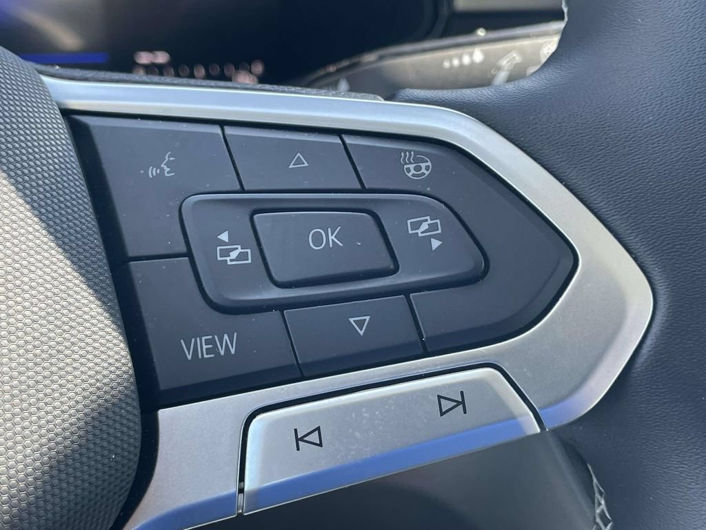 Used 2025 Volkswagen Taos S FWD image 19