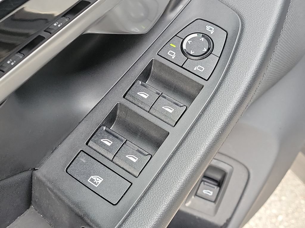 Used 2024 BMW 530i xDrive w/ Premium Package AWD/4WD image 27