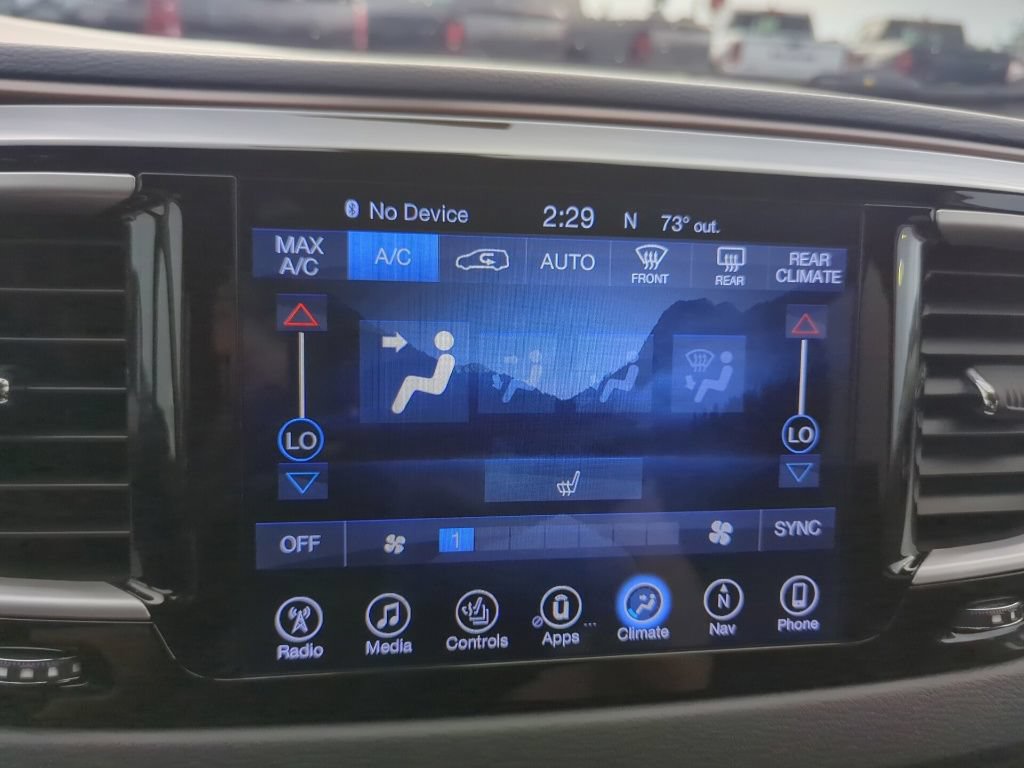 Used 2017 Chrysler Pacifica Touring Plus FWD image 18