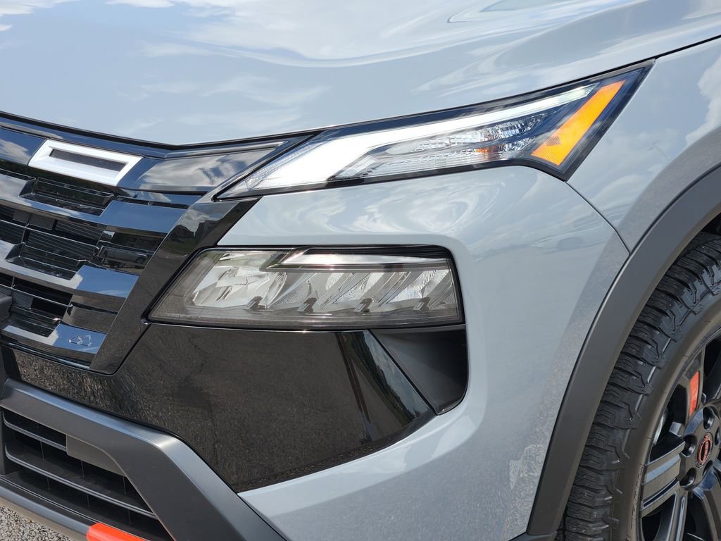 New 2026 Nissan Rogue SV image 5