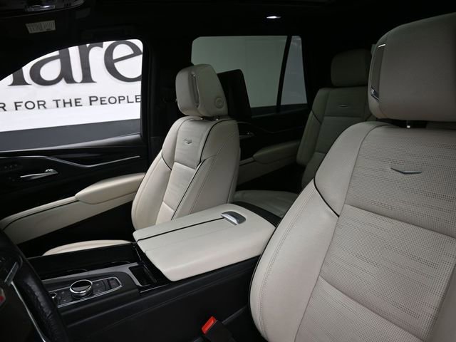 Used 2021 Cadillac Escalade Sport w/ Driver Assist Tech Package AWD/4WD image 16