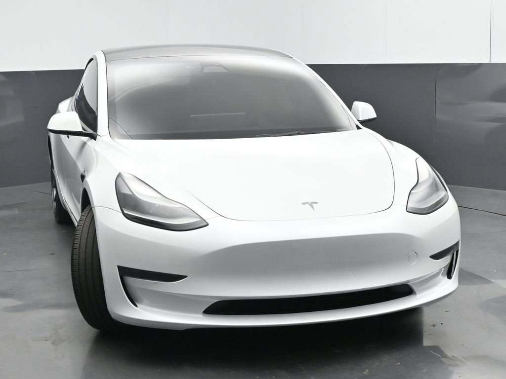 Used 2023 Tesla Model 3 Standard Range RWD image 32