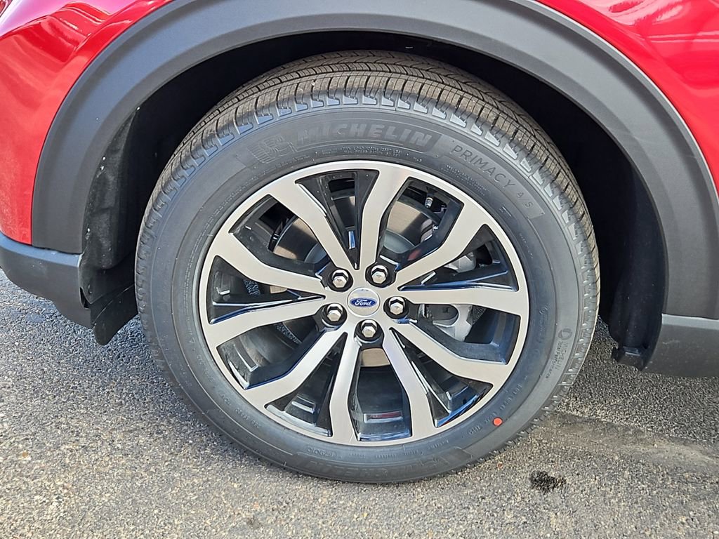 New 2026 Ford Explorer ST-Line image 17