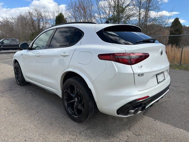 Used 2018 Alfa Romeo Stelvio Quadrifoglio w/ Driver Assist Dynamic Package image 4