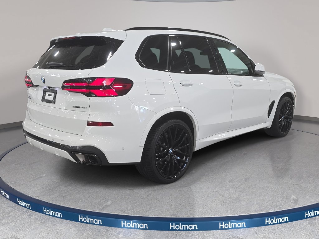 Certified 2024 BMW X5 sDrive40i w/ M Sport Package RWD image 5