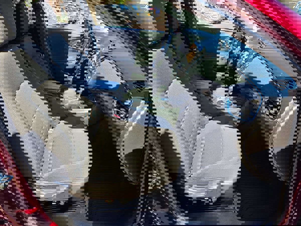 Used 2016 Chevrolet Malibu LT w/ Driver Confidence Package image 15