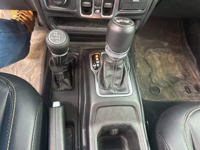 Used 2024 Jeep Wrangler Sahara w/ Technology Group image 36