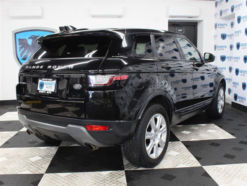 Used 2016 Land Rover Range Rover Evoque SE AWD/4WD image 4