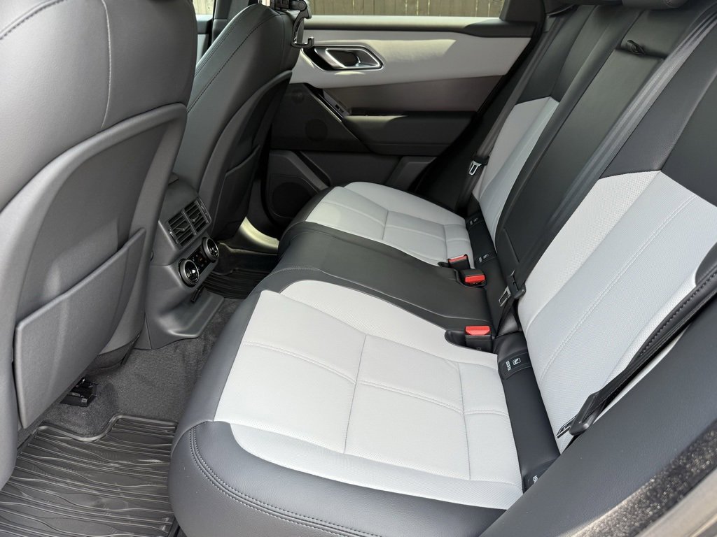 New 2026 Land Rover Range Rover Velar Dynamic SE image 33