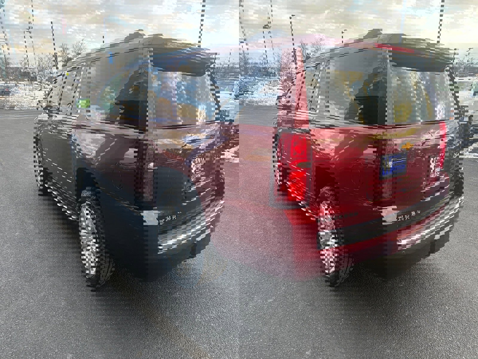 Used 2017 Chevrolet Suburban Premier image 8