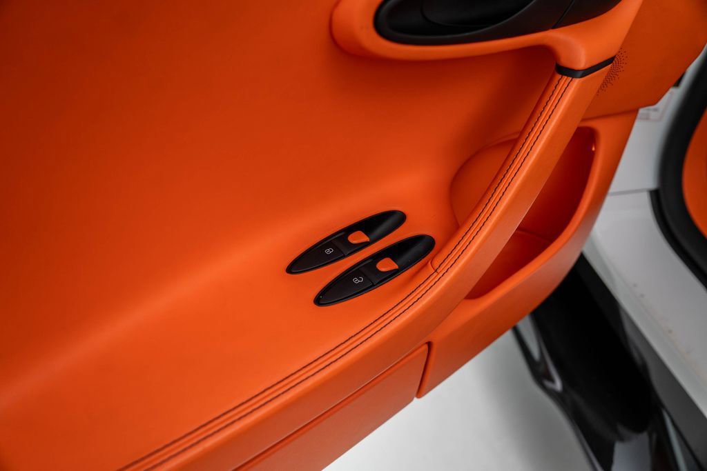 Used 2022 Bugatti Chiron Pur Sport image 15