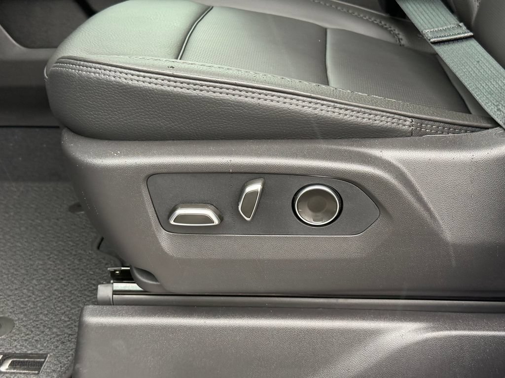 New 2026 GMC Sierra 2500 Denali AWD/4WD image 14