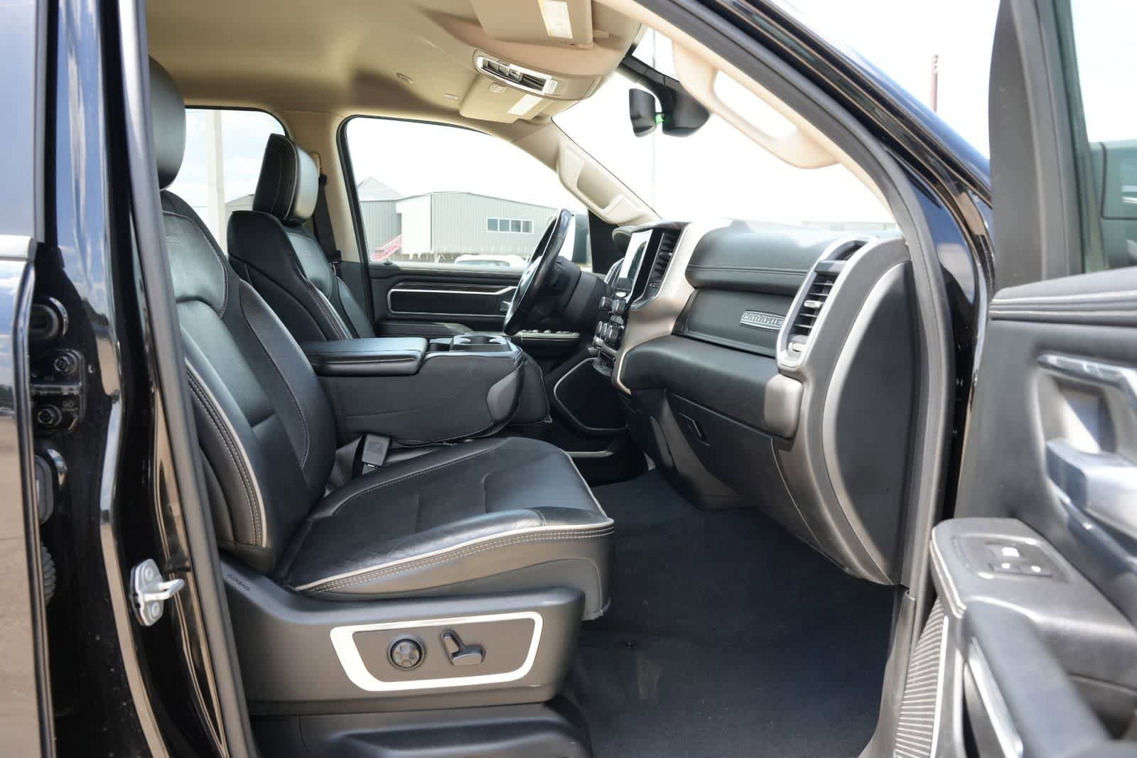 Used 2019 RAM 1500 Laramie AWD/4WD image 22