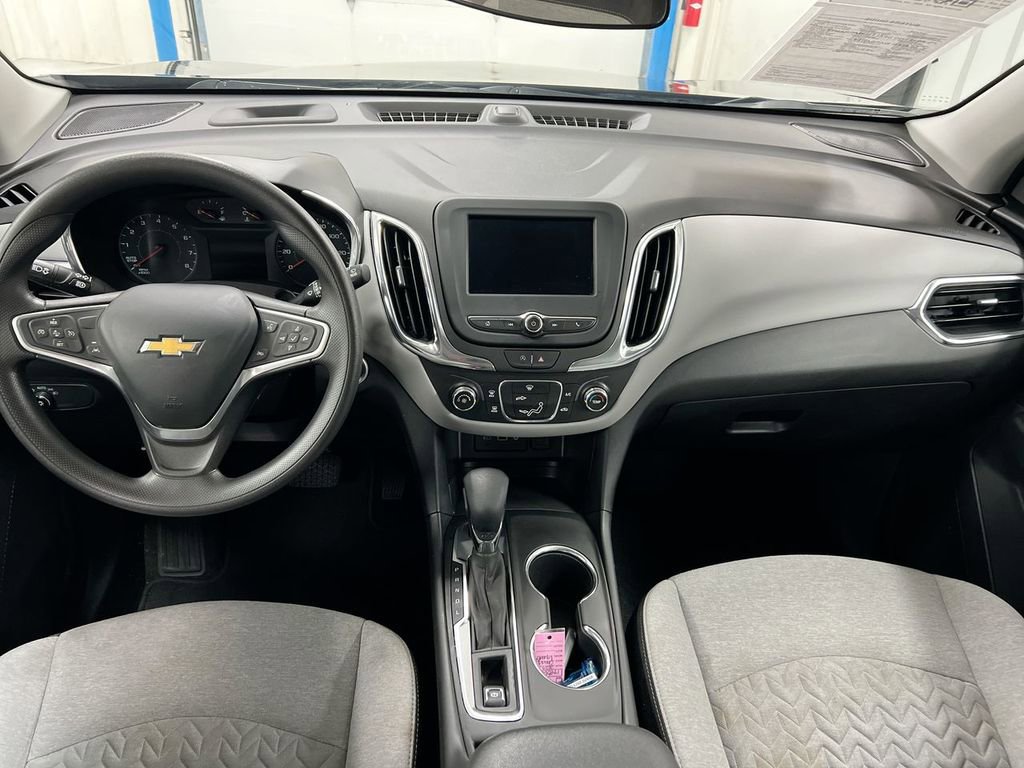Used 2023 Chevrolet Equinox LS AWD/4WD image 13