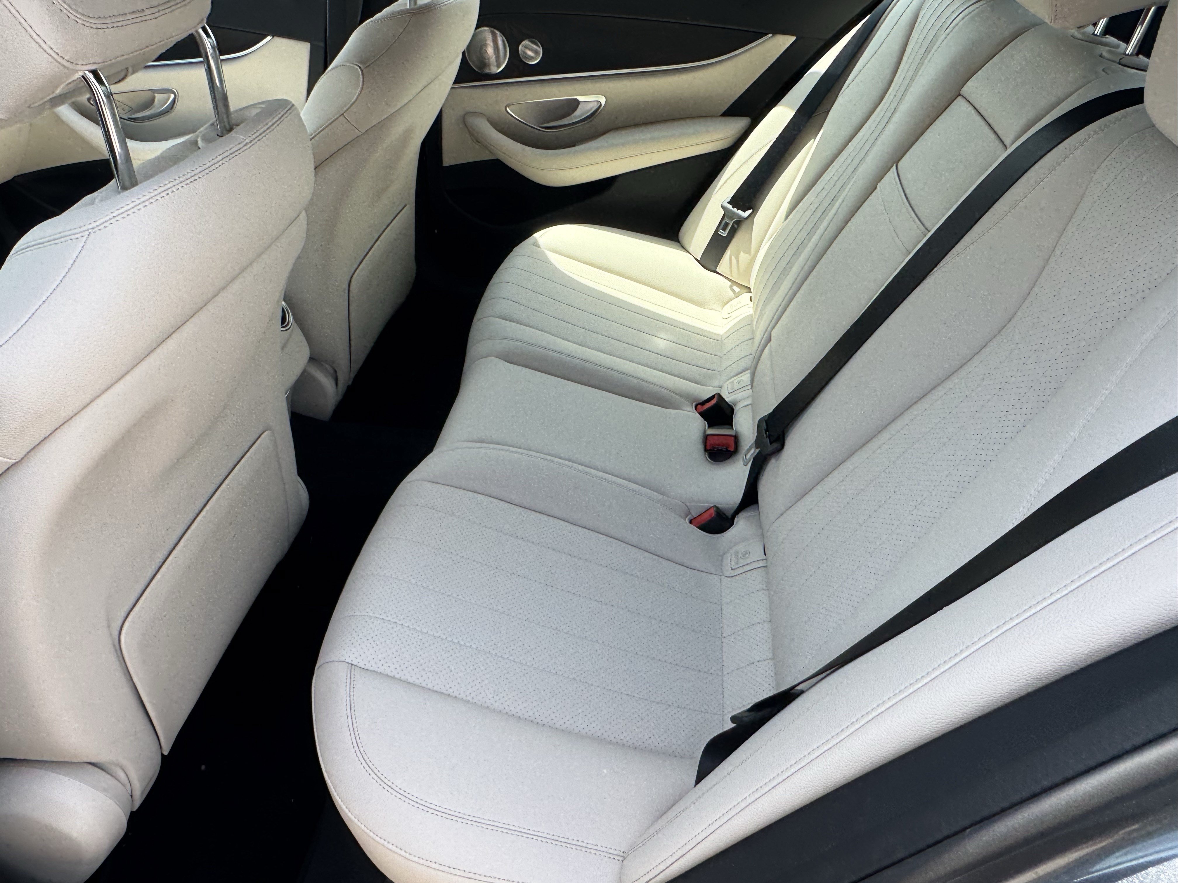 Used 2023 Mercedes-Benz E 450 4MATIC Sedan image 11
